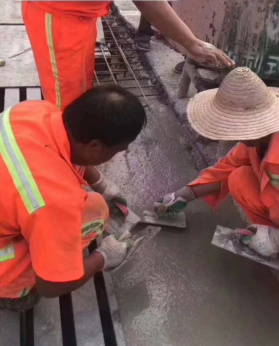 雷鸣镇高速公路养护