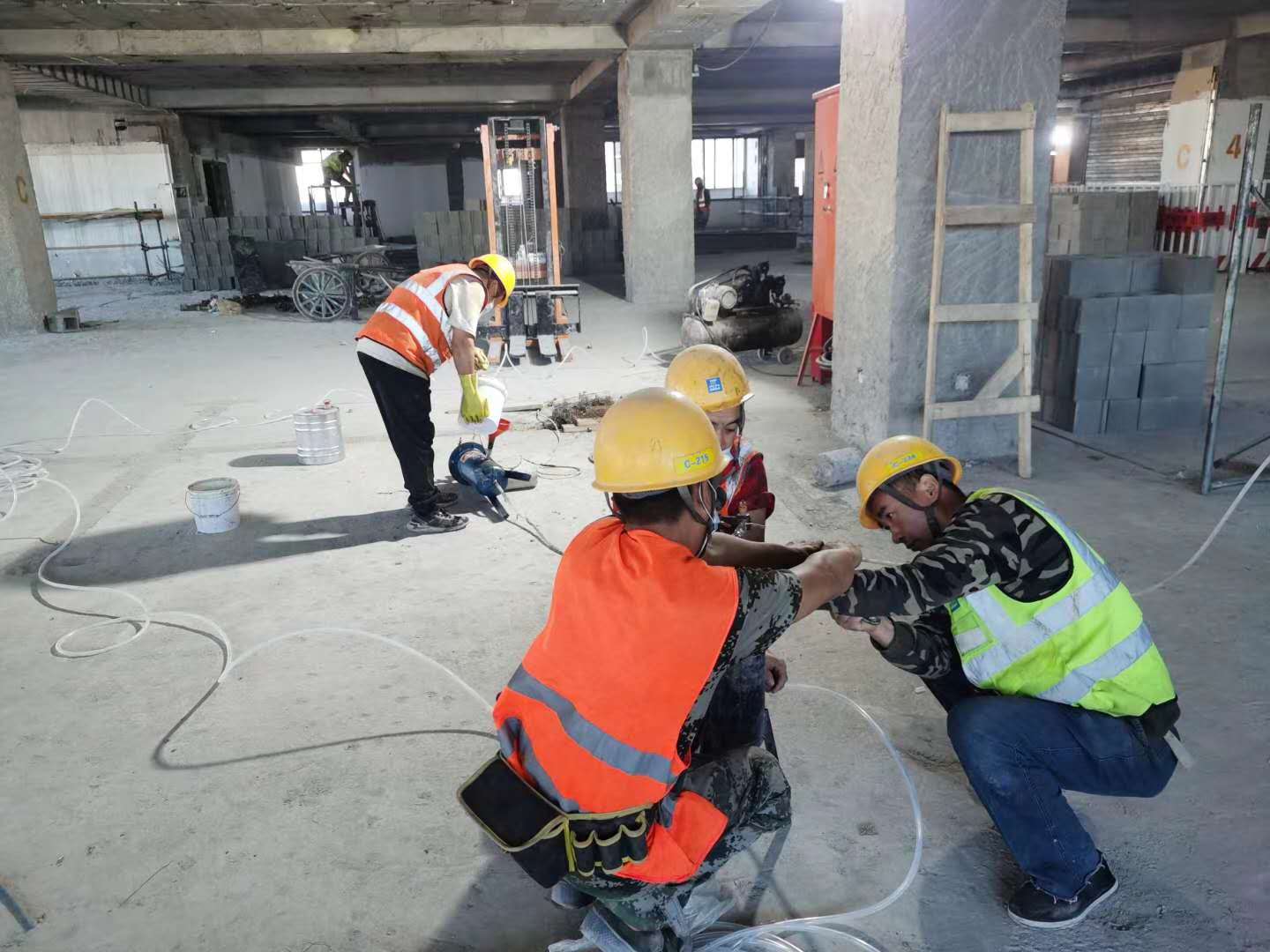 雷鸣镇商场加固改造